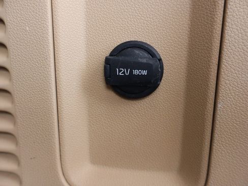 Used 2015 Kia Sedona LX w/ LX Convenience Package FWD image 25
