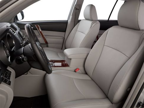 Used 2013 Toyota Highlander SE AWD/4WD image 11