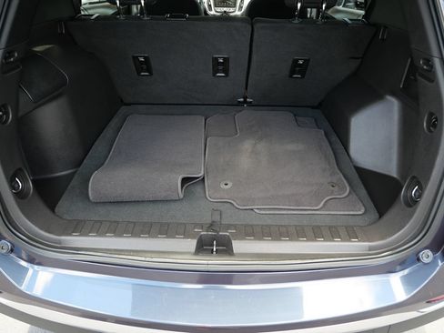 Used 2018 Chevrolet Equinox LT w/ Sun & Infotainment Package AWD/4WD image 21