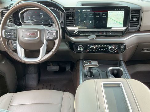 Used 2022 GMC Sierra 1500 SLT w/ SLT Convenience Package image 16