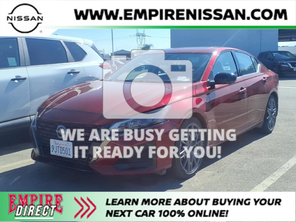 Certified 2024 Nissan Altima 2.0 SR FWD image 1