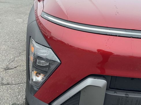 Used 2024 Hyundai Kona SEL w/ Convenience Package image 7