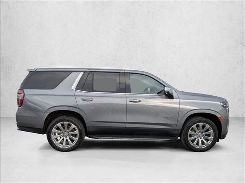 Used 2022 Chevrolet Tahoe Premier AWD/4WD image 4