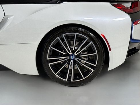 Used 2019 BMW i8 Roadster AWD/4WD image 37