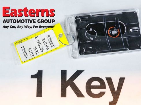 Used 2019 Tesla Model 3 Standard Range image 14