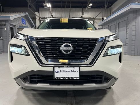 Used 2023 Nissan Rogue S AWD/4WD image 2