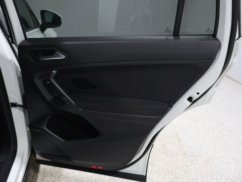 Used 2021 Volkswagen Tiguan S image 21