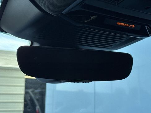 Used 2024 Land Rover Range Rover Sport Dynamic SE image 23