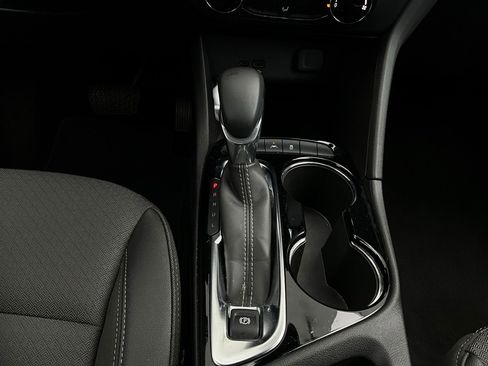 Used 2025 Buick Encore GX Preferred image 21