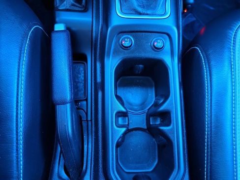 Certified 2020 Jeep Wrangler Sport image 39