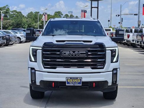 Used 2024 GMC Sierra 2500 AT4 w/ AT4 Premium Plus Package AWD/4WD image 2