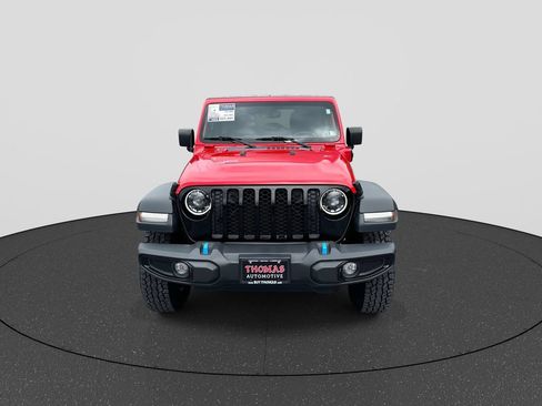 Used 2023 Jeep Wrangler Unlimited w/ Cold Weather Group AWD/4WD image 3