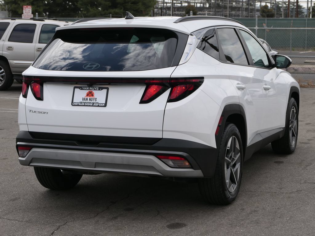 Used 2025 Hyundai Tucson SEL FWD image 3