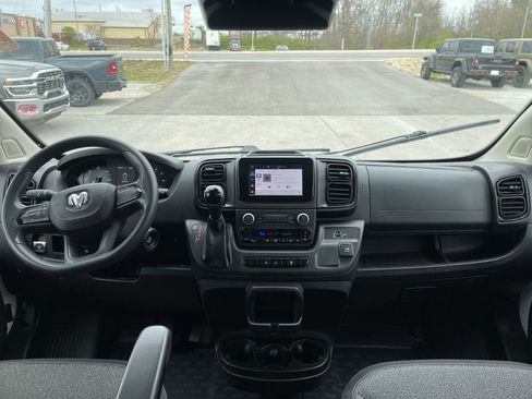 Used 2024 RAM ProMaster 2500 image 15