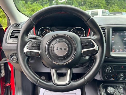 Used 2017 Jeep Compass Trailhawk AWD/4WD image 15