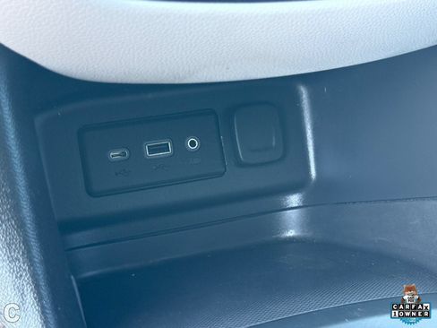 Certified 2023 Chevrolet Equinox LS FWD image 22