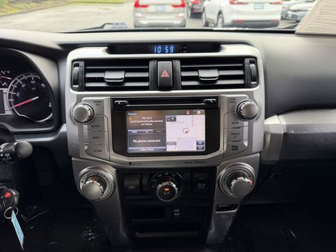 Used 2017 Toyota 4Runner SR5 image 22