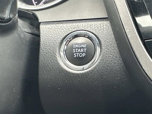 Certified 2022 Toyota Camry LE image 27