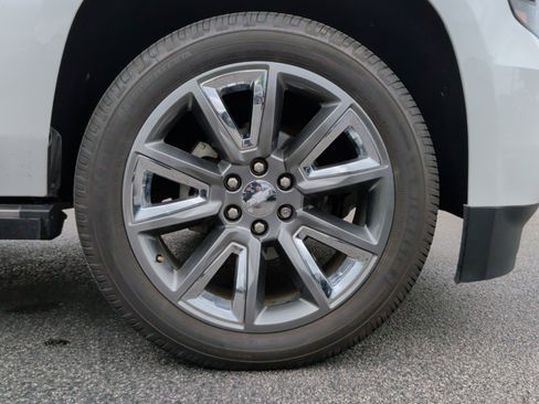 Used 2016 Chevrolet Tahoe LTZ AWD/4WD image 14