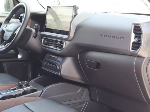 Certified 2025 Ford Bronco Sport Outer Banks w/ Outer Banks Tech Package+ image 40