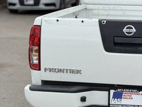 Used 2019 Nissan Frontier S image 6