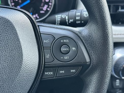 Certified 2022 Toyota RAV4 XLE w/ Convenience Package image 27