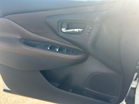 Used 2022 Nissan Murano Platinum AWD/4WD image 23
