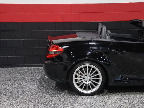 Used 2005 Mercedes-Benz SLK 55 AMG image 5