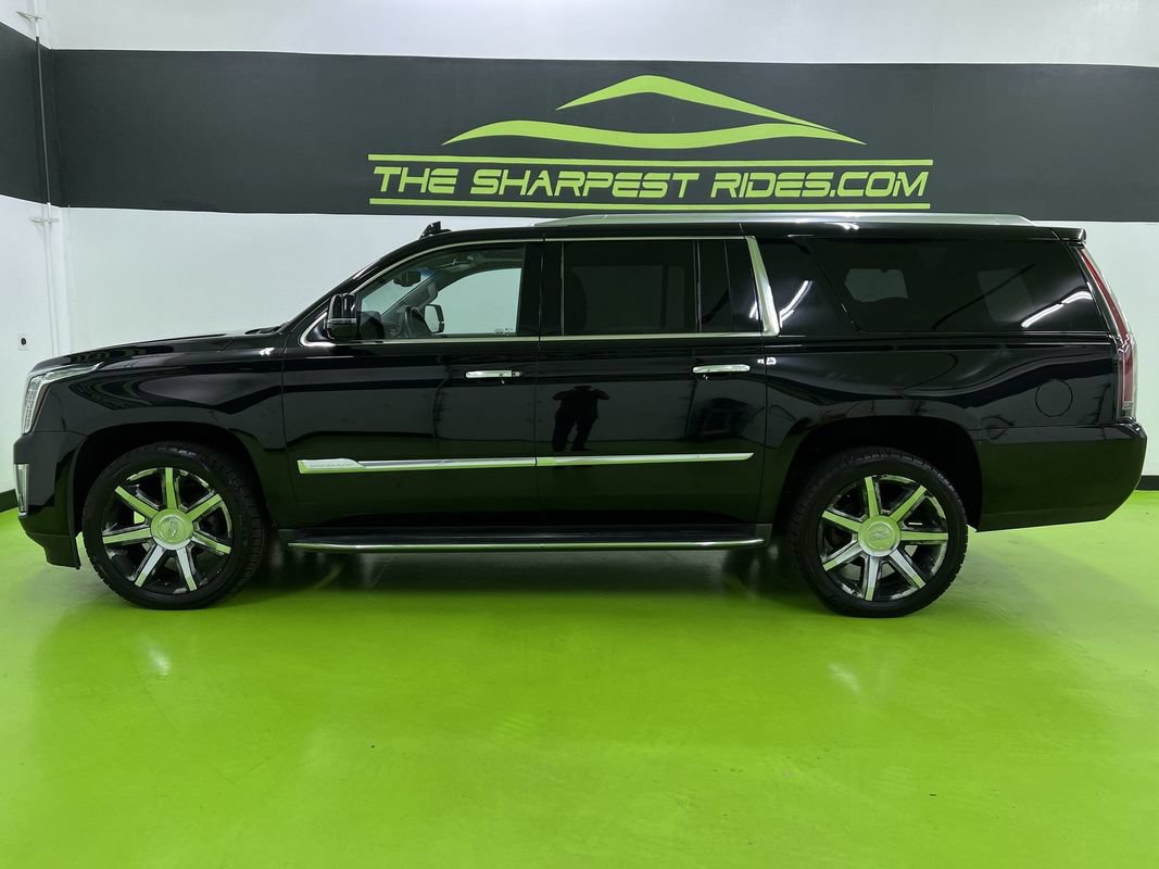 Used 2015 Cadillac Escalade ESV Luxury AWD/4WD image 6