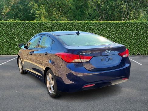 Used 2013 Hyundai Elantra GLS w/ Preferred Pkg image 4