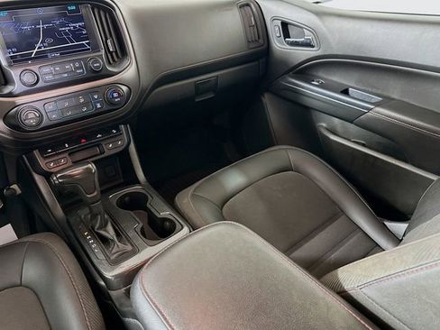 Used 2017 GMC Canyon SLE w/ All Terrain X Package image 24