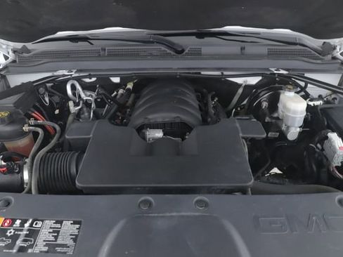 Used 2018 GMC Yukon XL SLT w/ Premium Edition AWD/4WD image 15