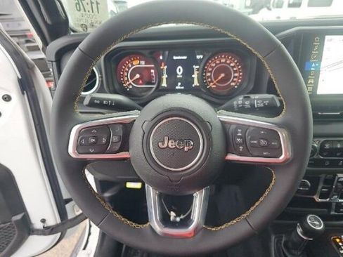 Used 2024 Jeep Wrangler Sahara w/ Technology Group image 8