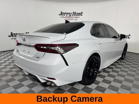 Used 2023 Toyota Camry XSE FWD image 7