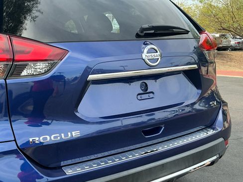 Used 2018 Nissan Rogue SV FWD image 22
