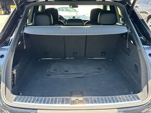 Used 2022 Porsche Cayenne S image 18
