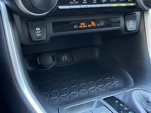 Used 2025 Toyota RAV4 LE FWD image 20