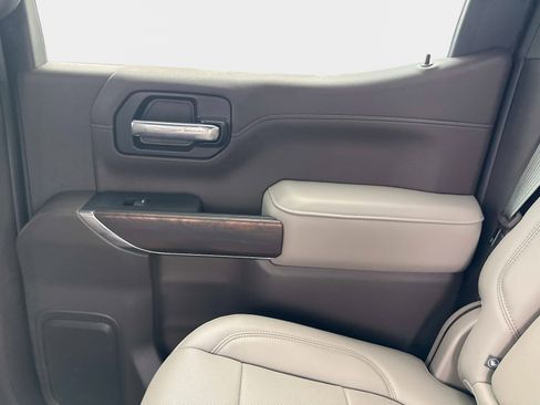 Used 2020 GMC Sierra 1500 SLT w/ SLT Premium Plus Package image 18