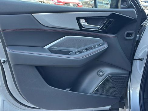 Used 2025 Acura MDX A-Spec image 8