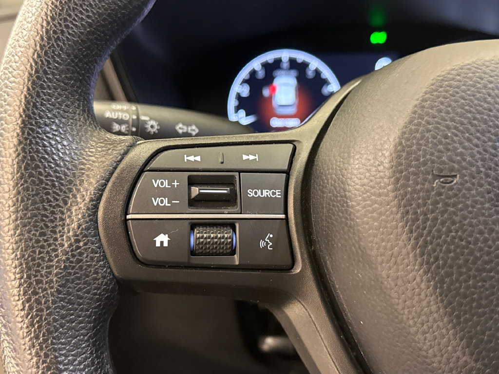 Used 2025 Honda CR-V LX image 28