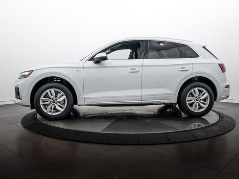 Certified 2023 Audi Q5 2.0T Premium w/ Convenience Package AWD/4WD image 6
