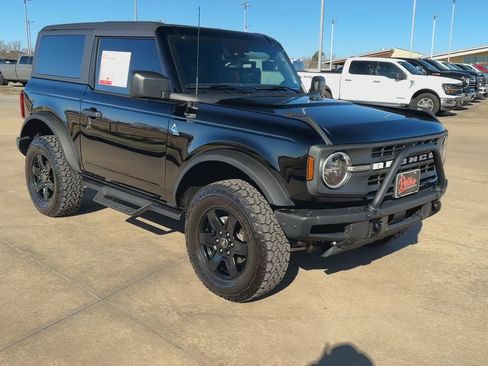 Used 2024 Ford Bronco Black Diamond image 3