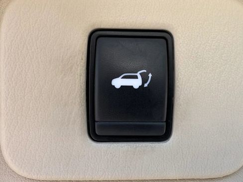 Used 2017 Nissan Murano Platinum w/ Platinum Technology Package AWD/4WD image 26