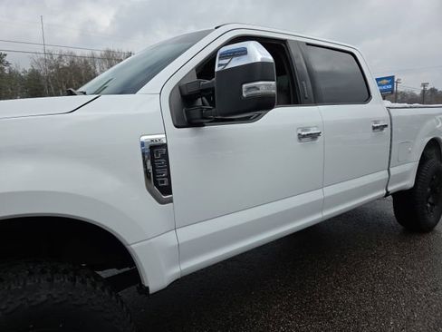Used 2021 Ford F250 XLT w/ XLT Premium Package image 19