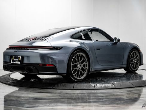Used 2025 Porsche 911 Carrera image 18