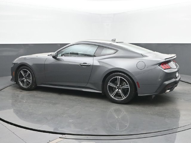 Used 2024 Ford Mustang Premium RWD image 3