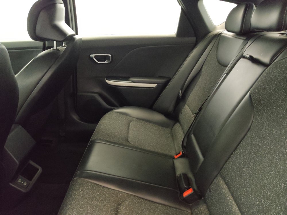 Used 2025 Kia K4 GT-Line w/ GT-Line Sunroof Package FWD image 18