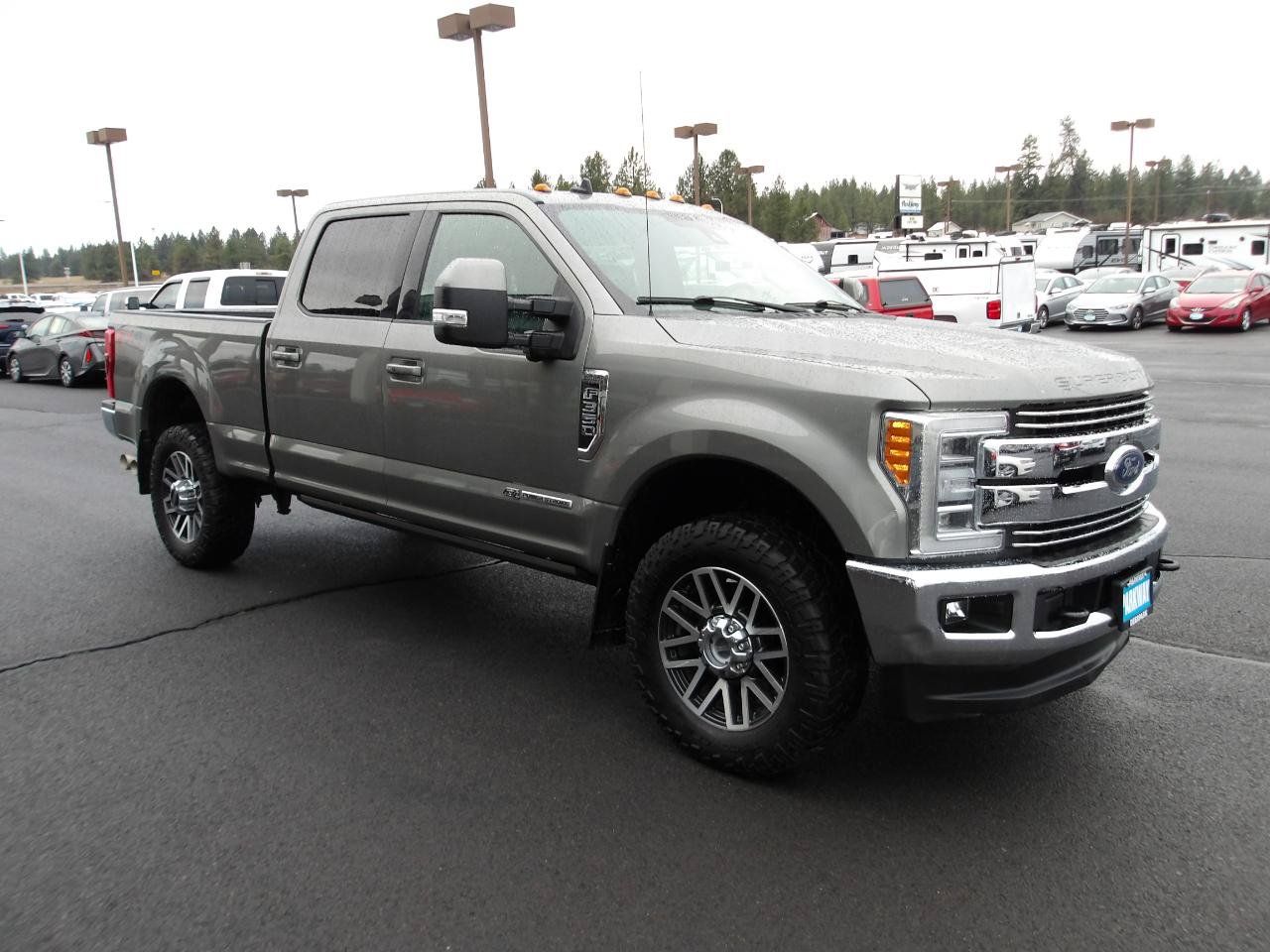 Used 2019 Ford F350 Lariat w/ Lariat Ultimate Package AWD/4WD image 4