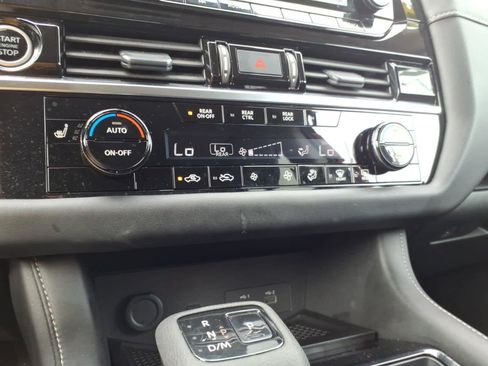 Certified 2024 Nissan Pathfinder SL AWD/4WD image 22