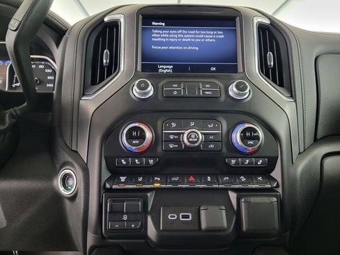 Used 2022 GMC Sierra 2500 Denali w/ Denali Ultimate Package image 24